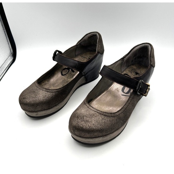 OTBT Aura Womens Mary Jane Wedge Shoes Sz 8.5 M Pewter Metallic Leather Brown - Picture 3 of 13